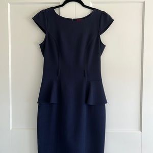 I love this dress, such a feminine look. Reason for selling: I gained weight